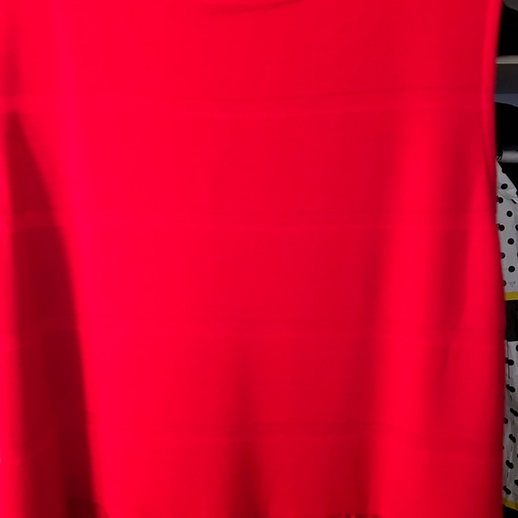 Draper James ( clothing line by Reese Witherspoon)midi dress in red - - Picture 2 of 2